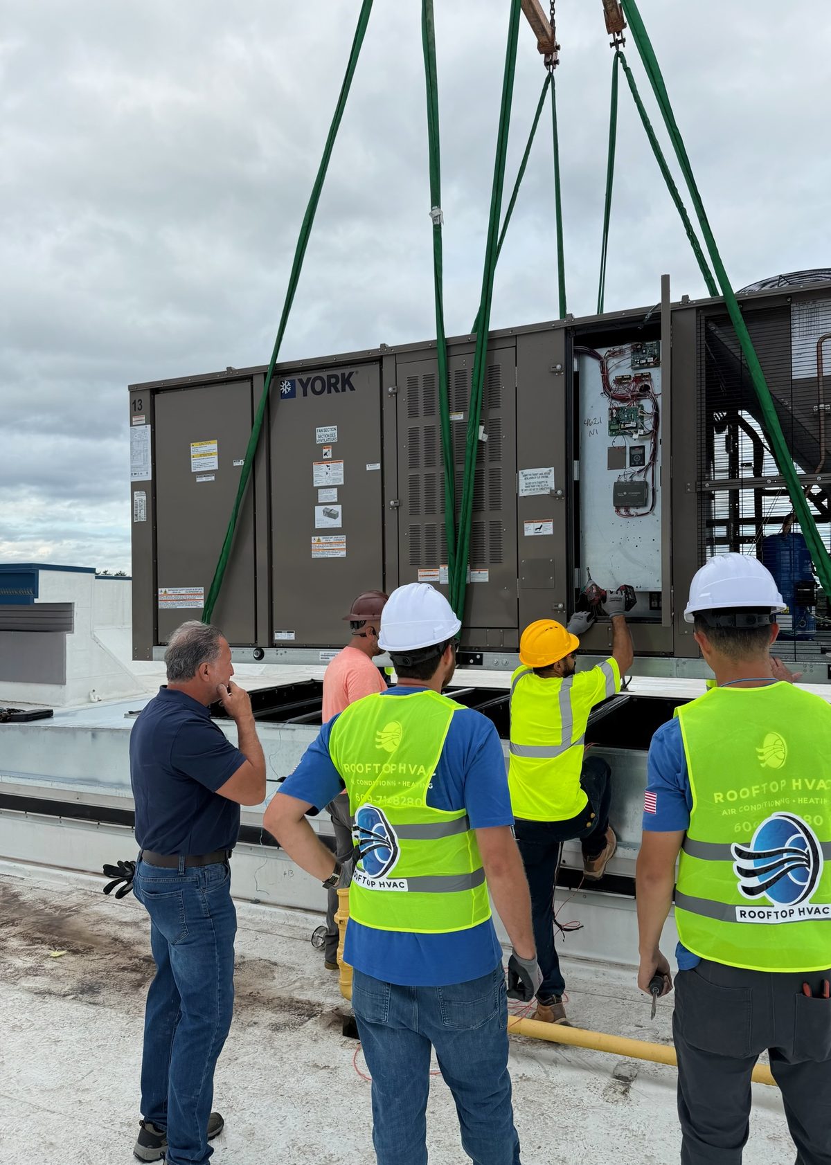 A York rooftop unit rigged and ready to be set on site